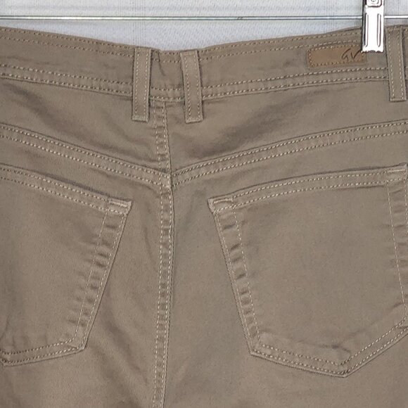 Gloria Vanderbilt Tan Amanda Cotton Span Stretch Five Pocket Jeans Size 10 Long - Picture 13 of 16